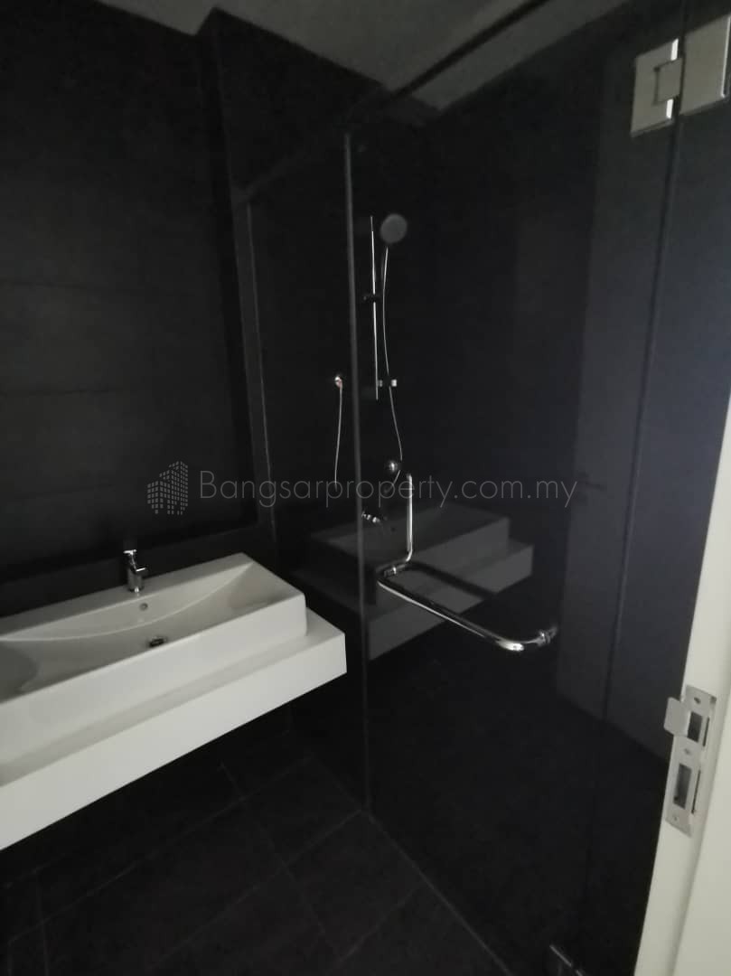 Novum, Bangsar South 823sqft Partly Furnished For Sale ID#010