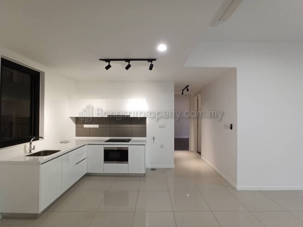 Novum, Bangsar South 823sqft Partly Furnished For Sale ID#010