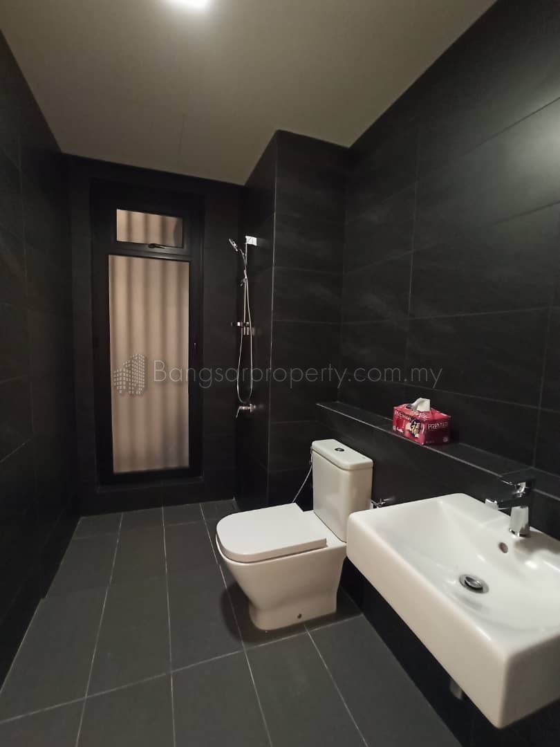 Novum, Bangsar South 823sqft Partly Furnished For Sale ID#010